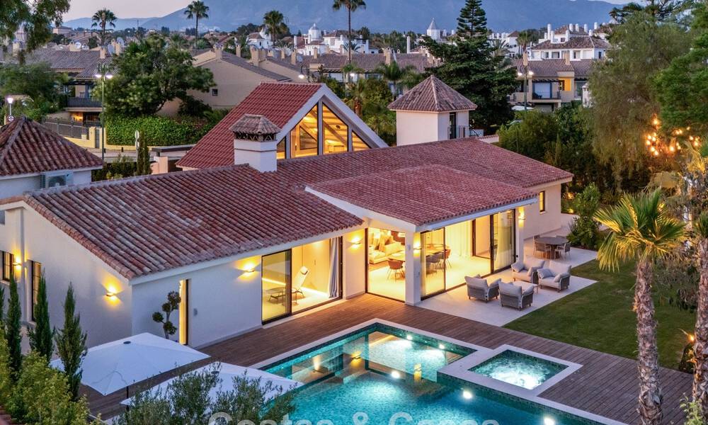 Exclusiva villa de una sola planta en venta a pocos pasos de la playa y todos los servicios en San Pedro y Puerto Banús, Marbella 784430