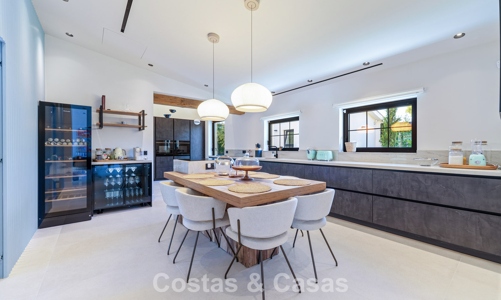 Exclusiva villa de una sola planta en venta a pocos pasos de la playa y todos los servicios en San Pedro y Puerto Banús, Marbella 784434