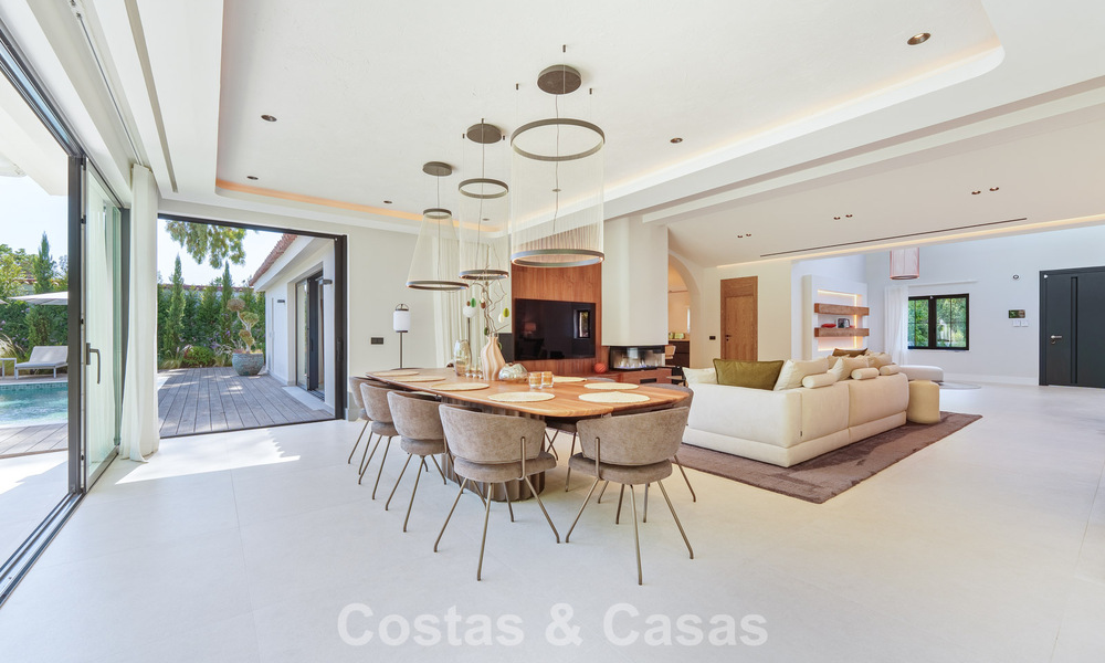 Exclusiva villa de una sola planta en venta a pocos pasos de la playa y todos los servicios en San Pedro y Puerto Banús, Marbella 784465