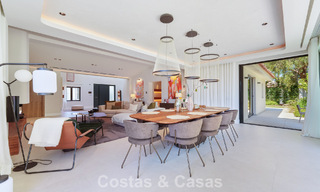 Exclusiva villa de una sola planta en venta a pocos pasos de la playa y todos los servicios en San Pedro y Puerto Banús, Marbella 784467 