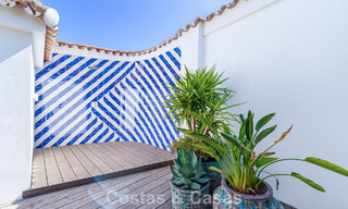Exclusiva villa de una sola planta en venta a pocos pasos de la playa y todos los servicios en San Pedro y Puerto Banús, Marbella 784470 