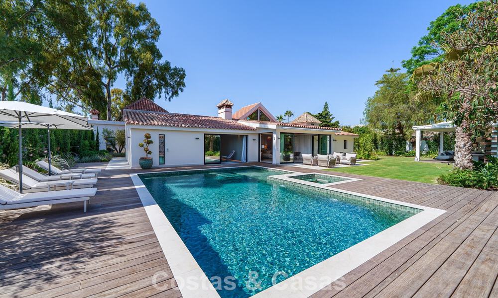 Exclusiva villa de una sola planta en venta a pocos pasos de la playa y todos los servicios en San Pedro y Puerto Banús, Marbella 784471