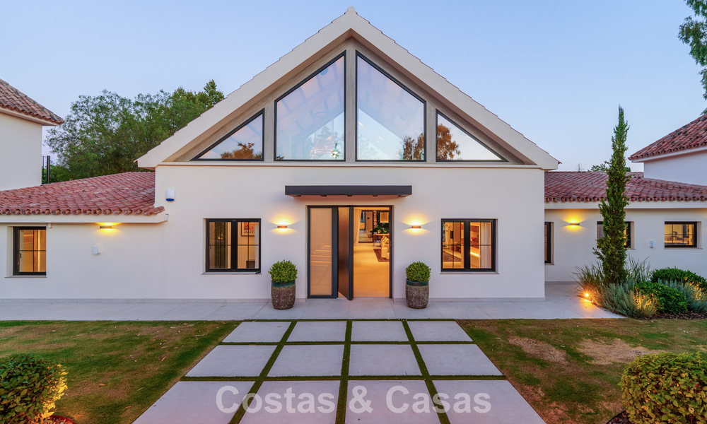 Exclusiva villa de una sola planta en venta a pocos pasos de la playa y todos los servicios en San Pedro y Puerto Banús, Marbella 784482