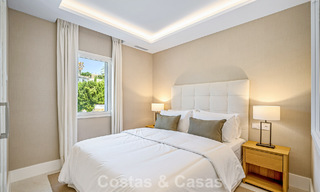 Impresionante casa adosada reformada en venta en primera línea del campo de golf La Quinta en Marbella - Benahavís 784553 