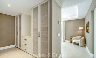 Impresionante casa adosada reformada en venta en primera línea del campo de golf La Quinta en Marbella - Benahavís 784560 