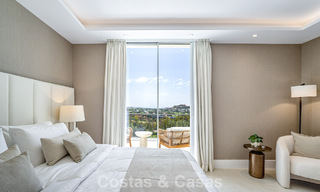 Impresionante casa adosada reformada en venta en primera línea del campo de golf La Quinta en Marbella - Benahavís 784565 