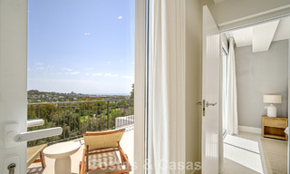 Impresionante casa adosada reformada en venta en primera línea del campo de golf La Quinta en Marbella - Benahavís 784572 