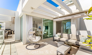 Apartamento contemporáneo de lujo con vistas al mar en venta en un complejo boutique cerca de Marbella centro 784596 