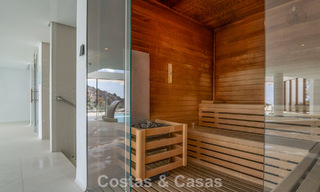Apartamento contemporáneo de lujo con vistas al mar en venta en un complejo boutique cerca de Marbella centro 784611 