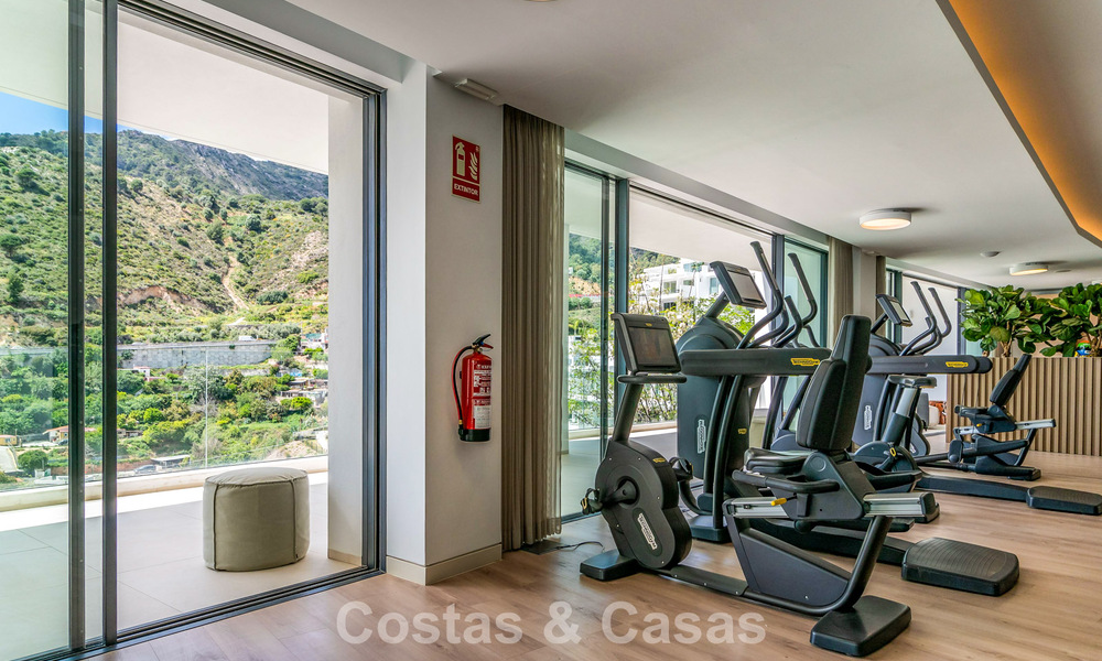 Apartamento contemporáneo de lujo con vistas al mar en venta en un complejo boutique cerca de Marbella centro 784618