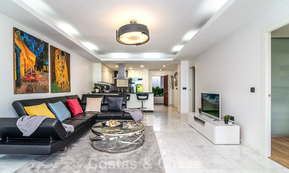 Apartamento de lujo en venta en el prestigioso resort Puente Romano, en la Milla de Oro de Marbella 784659