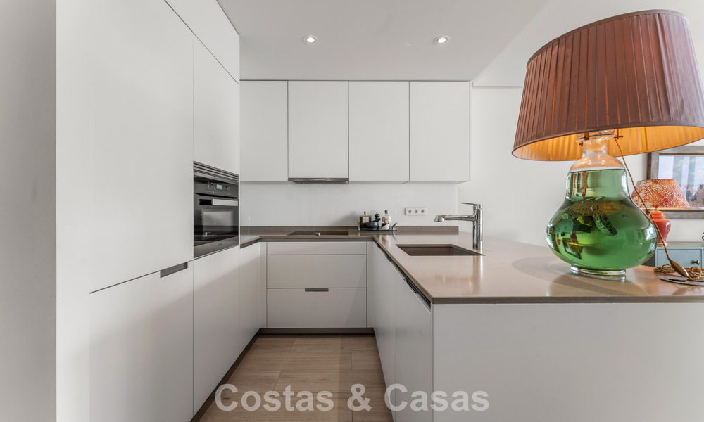 Apartamento de 3 dormitorios en un complejo boutique en venta en Puente Romano, en la Milla de Oro de Marbella 784529