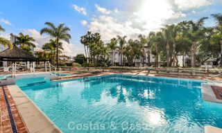 Apartamento de 3 dormitorios en un complejo boutique en venta en Puente Romano, en la Milla de Oro de Marbella 784538 