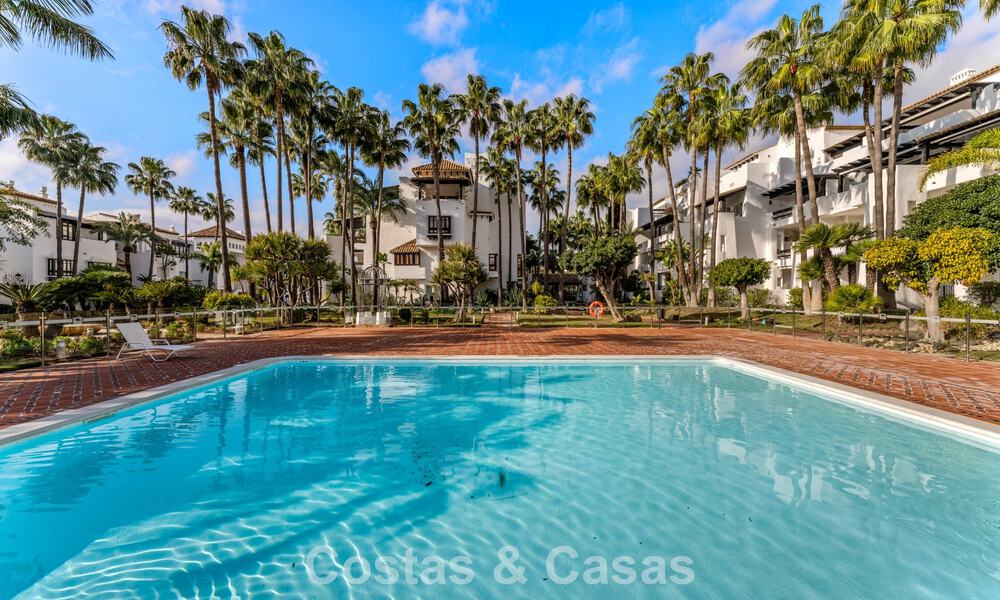 Apartamento de 3 dormitorios en un complejo boutique en venta en Puente Romano, en la Milla de Oro de Marbella 784539