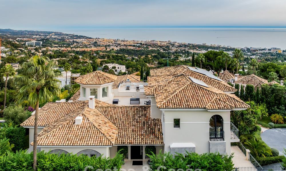 Impresionante villa con arquitectura auténtica y vistas al mar en venta en Sierra Blanca, en la Milla de Oro de Marbella 784635