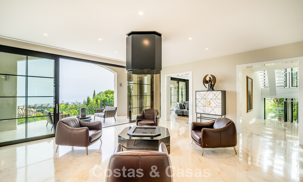 Impresionante villa con arquitectura auténtica y vistas al mar en venta en Sierra Blanca, en la Milla de Oro de Marbella 784639
