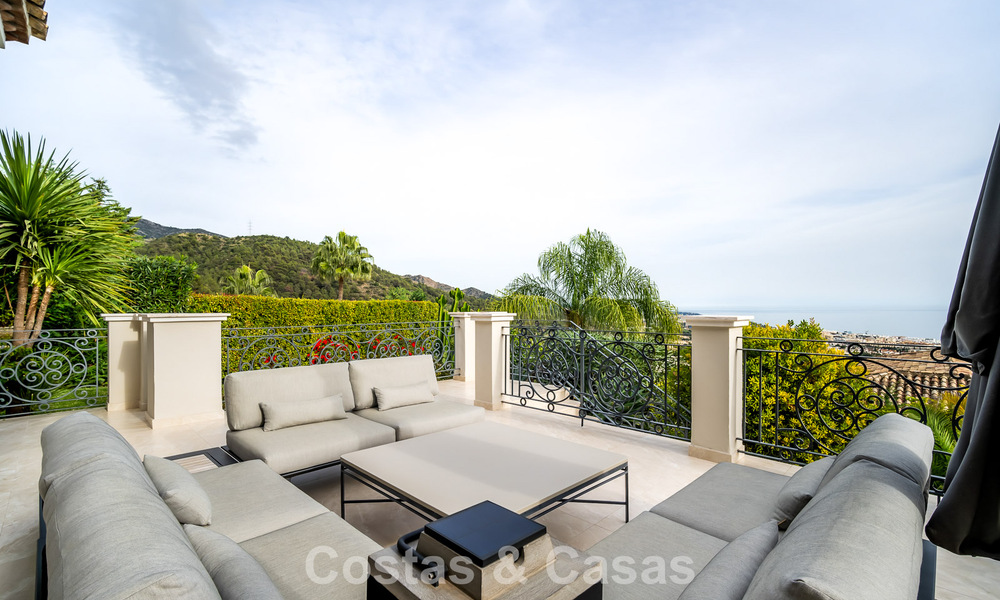 Impresionante villa con arquitectura auténtica y vistas al mar en venta en Sierra Blanca, en la Milla de Oro de Marbella 784641
