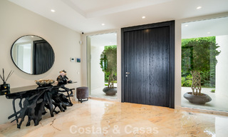 Impresionante villa con arquitectura auténtica y vistas al mar en venta en Sierra Blanca, en la Milla de Oro de Marbella 784647 
