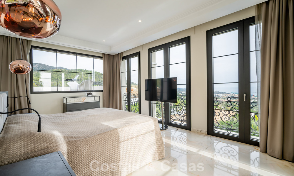 Impresionante villa con arquitectura auténtica y vistas al mar en venta en Sierra Blanca, en la Milla de Oro de Marbella 784651