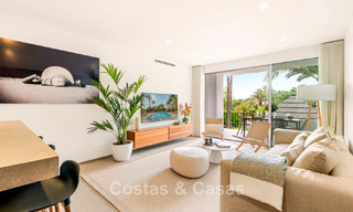 Apartamento de lujo en venta en el exclusivo resort Puente Romano, en la Milla de Oro de Marbella 784665 