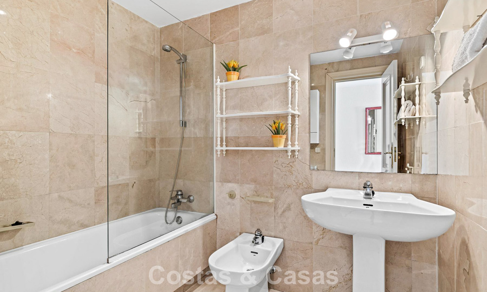 Luminoso apartamento de 3 dormitorios en venta en La Quinta Golf Resort, Benahavís - Marbella 784721