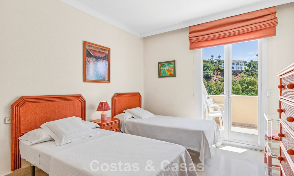 Luminoso apartamento de 3 dormitorios en venta en La Quinta Golf Resort, Benahavís - Marbella 784733