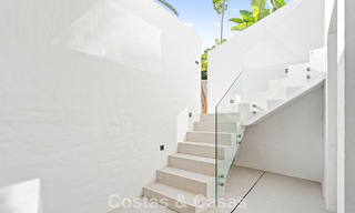 Lujosas casas reformadas en venta a un paso de la casa club de golf, Nueva Milla de Oro, entre Marbella y Estepona 784745 