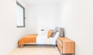 Lujosas casas reformadas en venta a un paso de la casa club de golf, Nueva Milla de Oro, entre Marbella y Estepona 784752 