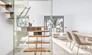 Lujosas casas reformadas en venta a un paso de la casa club de golf, Nueva Milla de Oro, entre Marbella y Estepona 784761 