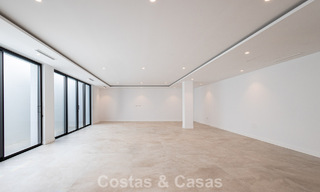 Villa modernista de lujo de una sola planta en venta en Nueva Andalucía, Marbella 799815 