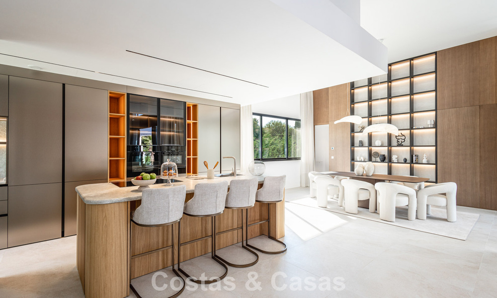 Villa modernista de lujo de una sola planta en venta en Nueva Andalucía, Marbella 799822
