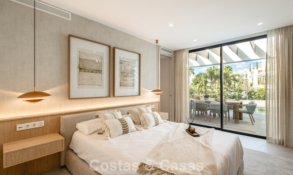 Villa modernista de lujo de una sola planta en venta en Nueva Andalucía, Marbella 799825