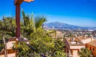 Listo para entrar a vivir, ático de lujo con vistas panorámicas al golf, mar y montaña en venta en Benahavis - Marbella 784820 