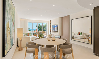 Ático de lujo con vistas al mar en venta en un complejo cerrado en la playa de la Nueva Milla de Oro, entre Marbella y Estepona 785067 
