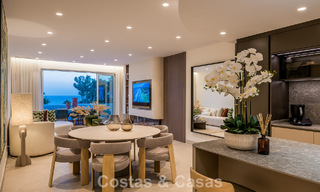 Ático de lujo con vistas al mar en venta en un complejo cerrado en la playa de la Nueva Milla de Oro, entre Marbella y Estepona 785075 