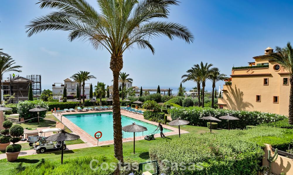 Apartamento de 3 dormitorios en venta con vistas al jardin y al mar, listo para entrar a vivir en Los Flamingos Golf Resort, Marbella - Benahavís 785093