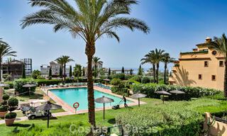 Apartamento de 3 dormitorios en venta con vistas al jardin y al mar, listo para entrar a vivir en Los Flamingos Golf Resort, Marbella - Benahavís 785093 