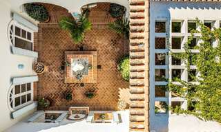 Impresionante villa mediterránea en venta en una urbanización cerrada en la Milla de Oro de Marbella 785111 