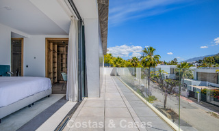 Villa de lujo contemporánea lista para entrar a vivir en el campo de golf de la Nueva Milla de Oro, Marbella - Estepona 785135 