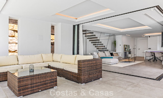 Villa de lujo contemporánea lista para entrar a vivir en el campo de golf de la Nueva Milla de Oro, Marbella - Estepona 785138 