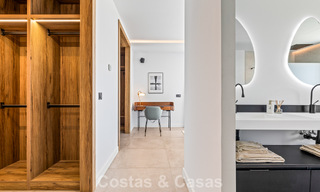 Villa de lujo contemporánea lista para entrar a vivir en el campo de golf de la Nueva Milla de Oro, Marbella - Estepona 785142 