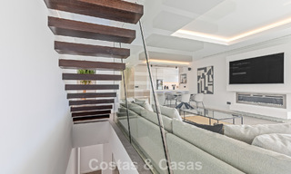 Villa de lujo contemporánea lista para entrar a vivir en el campo de golf de la Nueva Milla de Oro, Marbella - Estepona 785165 