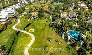 Villa de lujo contemporánea lista para entrar a vivir en el campo de golf de la Nueva Milla de Oro, Marbella - Estepona 785185 