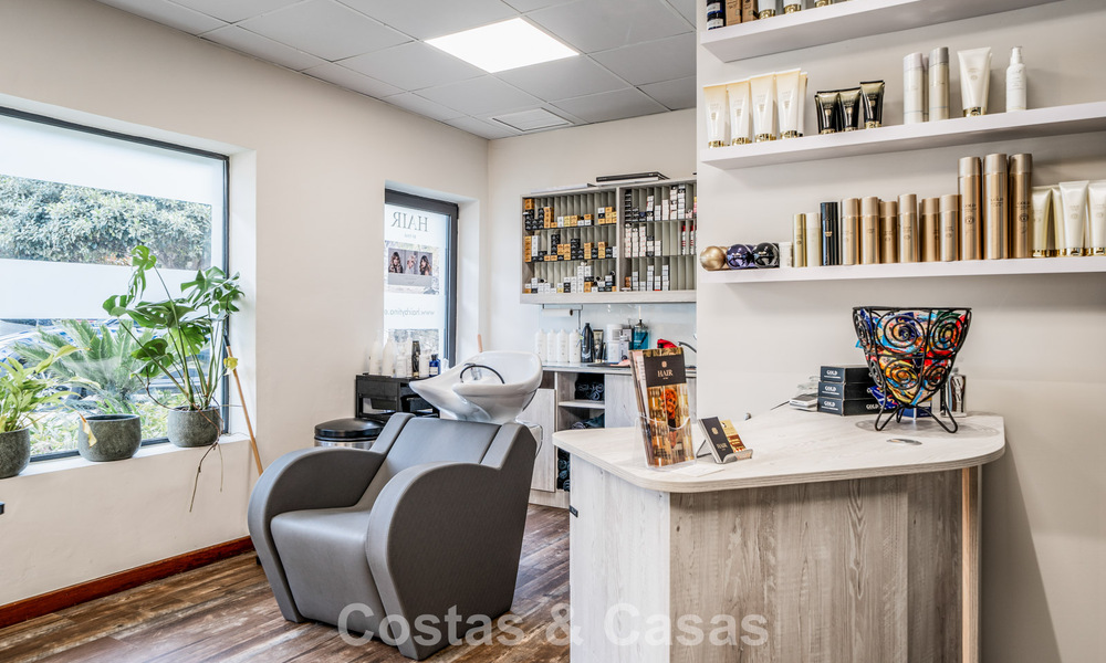 Villa de lujo contemporánea lista para entrar a vivir en el campo de golf de la Nueva Milla de Oro, Marbella - Estepona 785192