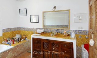 Villa en venta en Marbella Este en la Costa del Sol 11799 