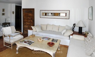 Villa en venta en Marbella Este en la Costa del Sol 11801 