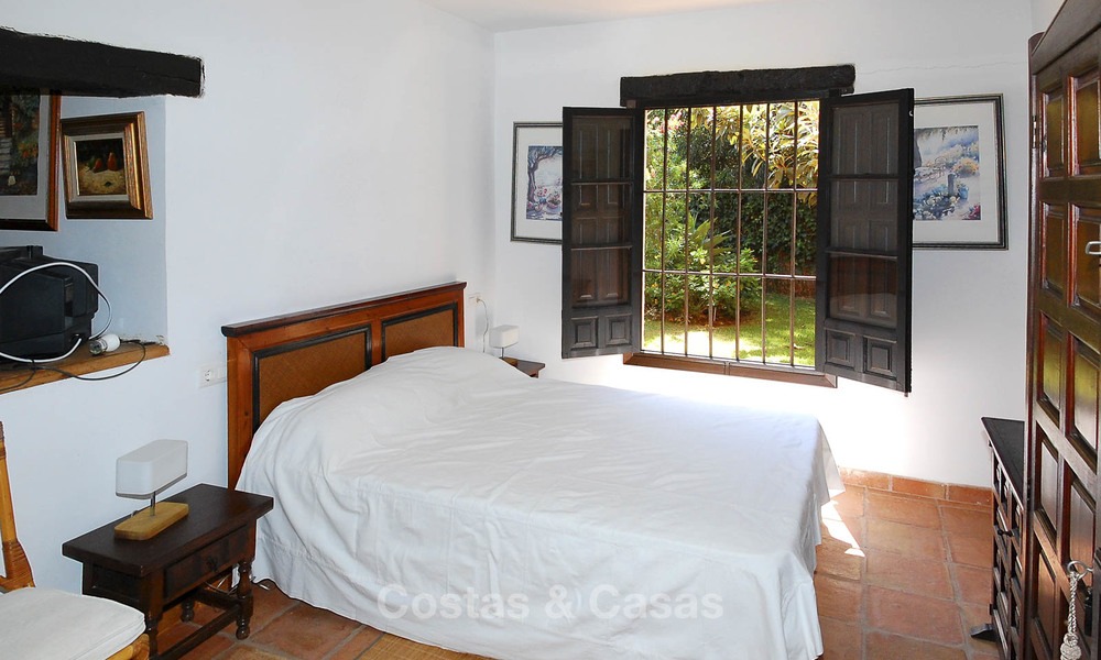 Villa en venta en Marbella Este en la Costa del Sol 11806