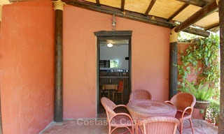 Villa en venta en Marbella Este en la Costa del Sol 11810 