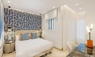 Apartamento con vistas al mar en venta en primera línea de playa en la Nueva Milla de Oro, entre Marbella y Estepona 785216 