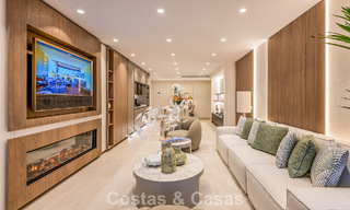 Apartamento con vistas al mar en venta en primera línea de playa en la Nueva Milla de Oro, entre Marbella y Estepona 785218 